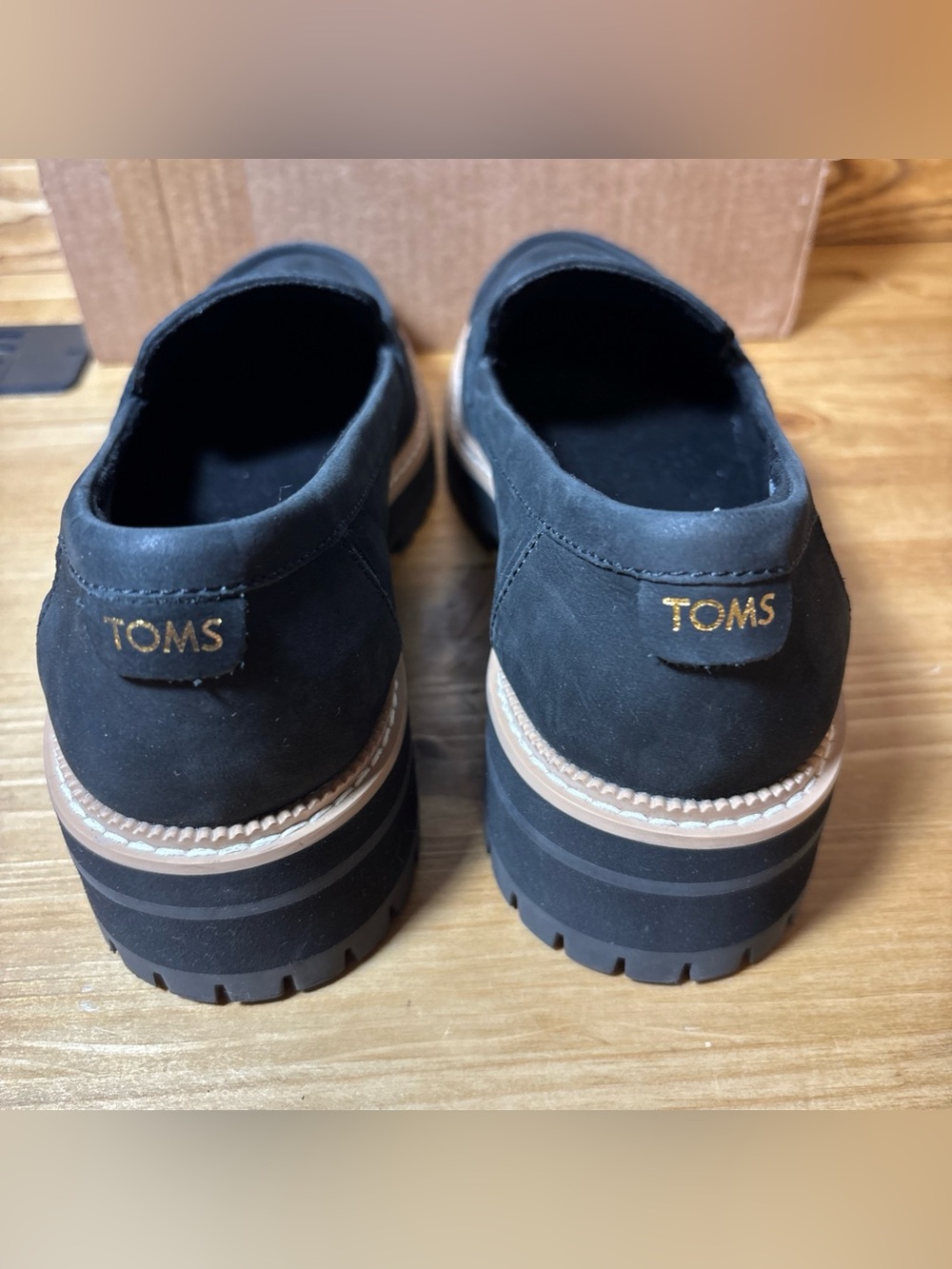 TOMS Women’s Cara Loafer, Black, Size (8.5); Excellent Condition EUC - Picture 6 of 8
